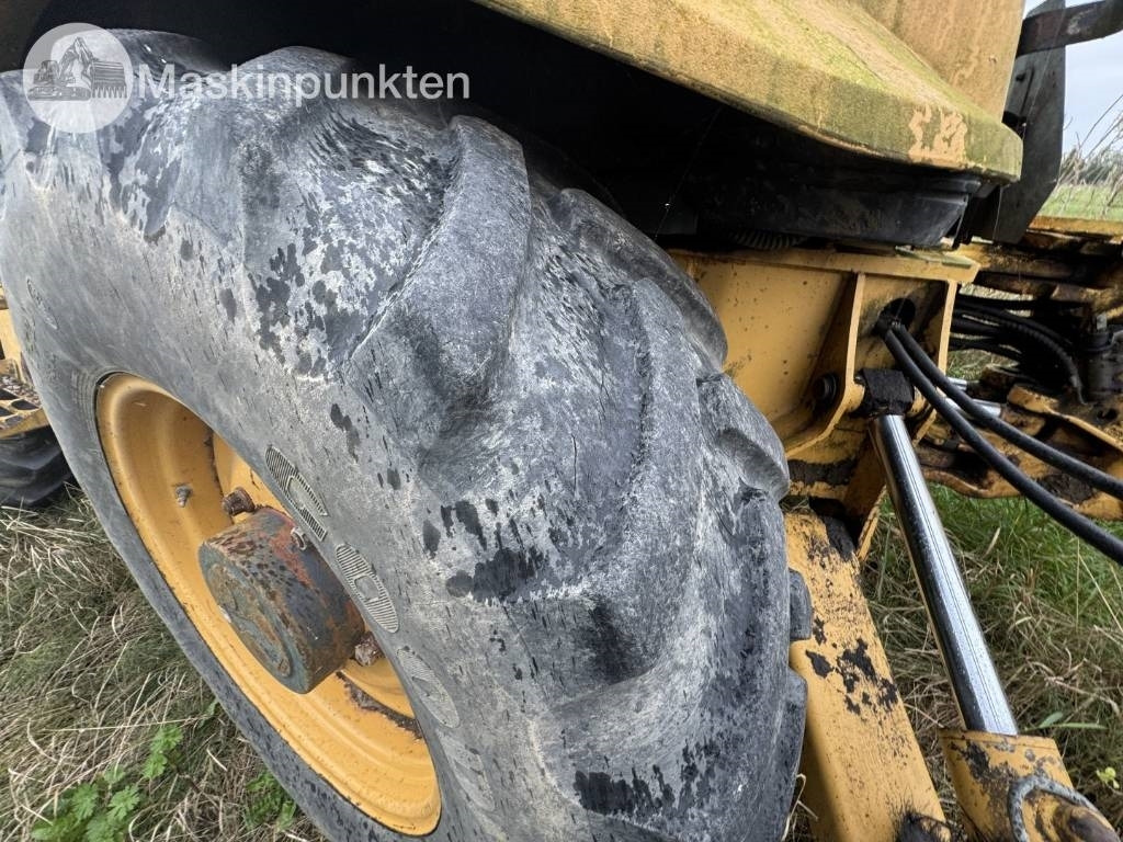 Retroexcavadora New Holland LB 115: foto 10