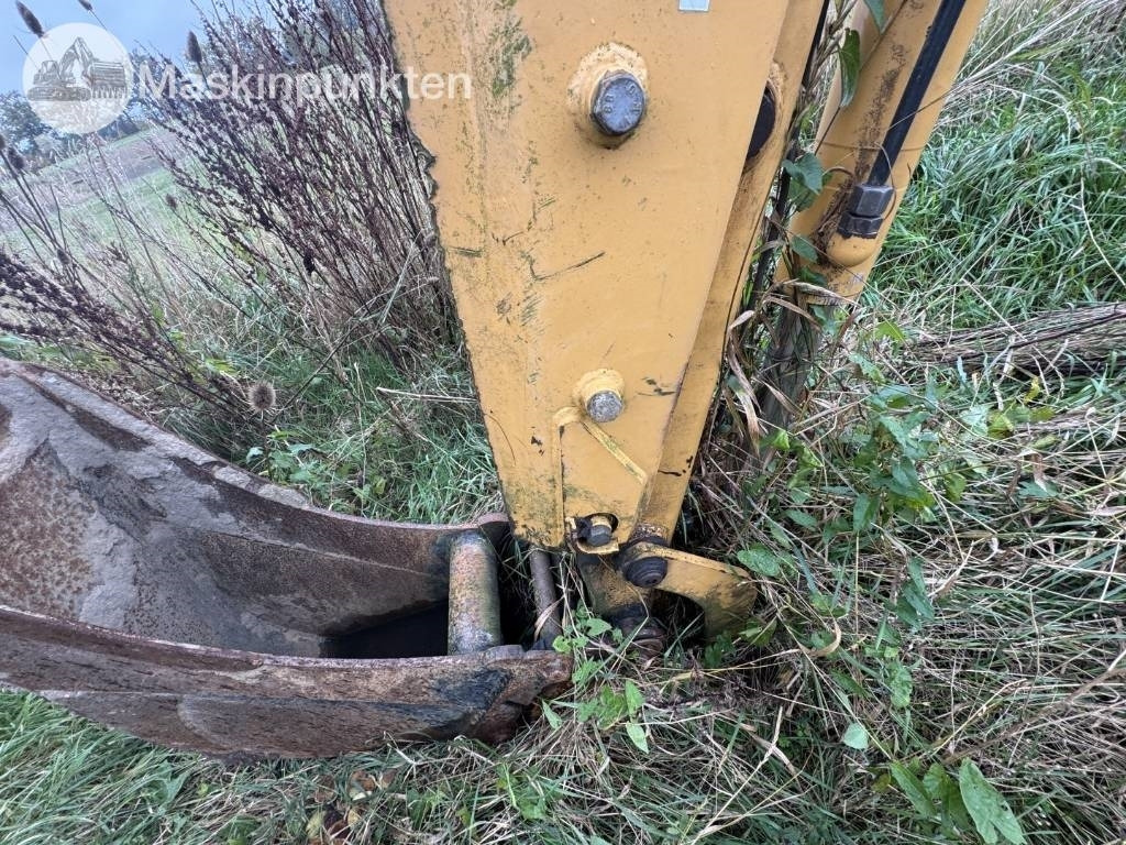 Retroexcavadora New Holland LB 115: foto 22