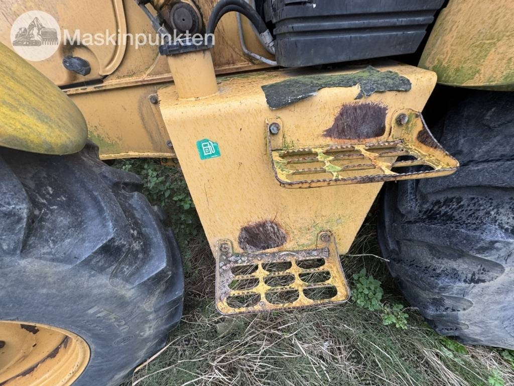 Retroexcavadora New Holland LB 115: foto 8