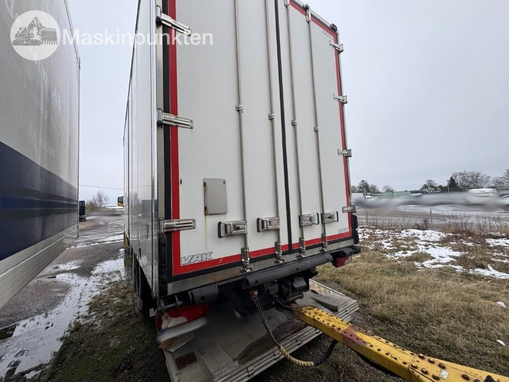 Scania R 124 - Camión caja cerrada: foto 2 Scania R 124 - Camión caja cerrada: foto 2