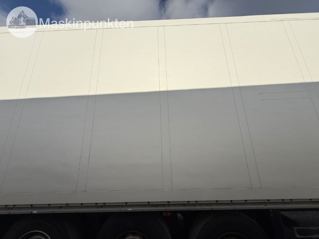 Semirremolque caja cerrada Schmitz SKO 24: foto 26