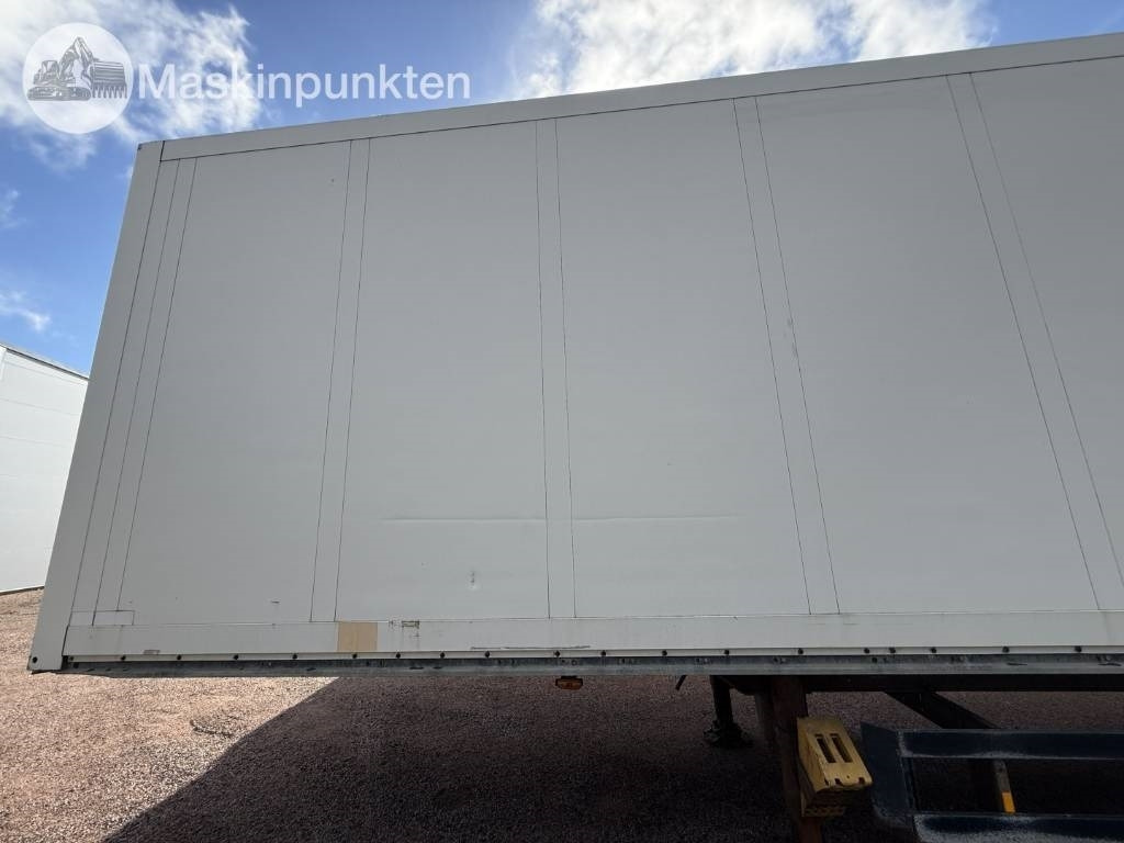 Semirremolque caja cerrada Schmitz SKO 24: foto 32