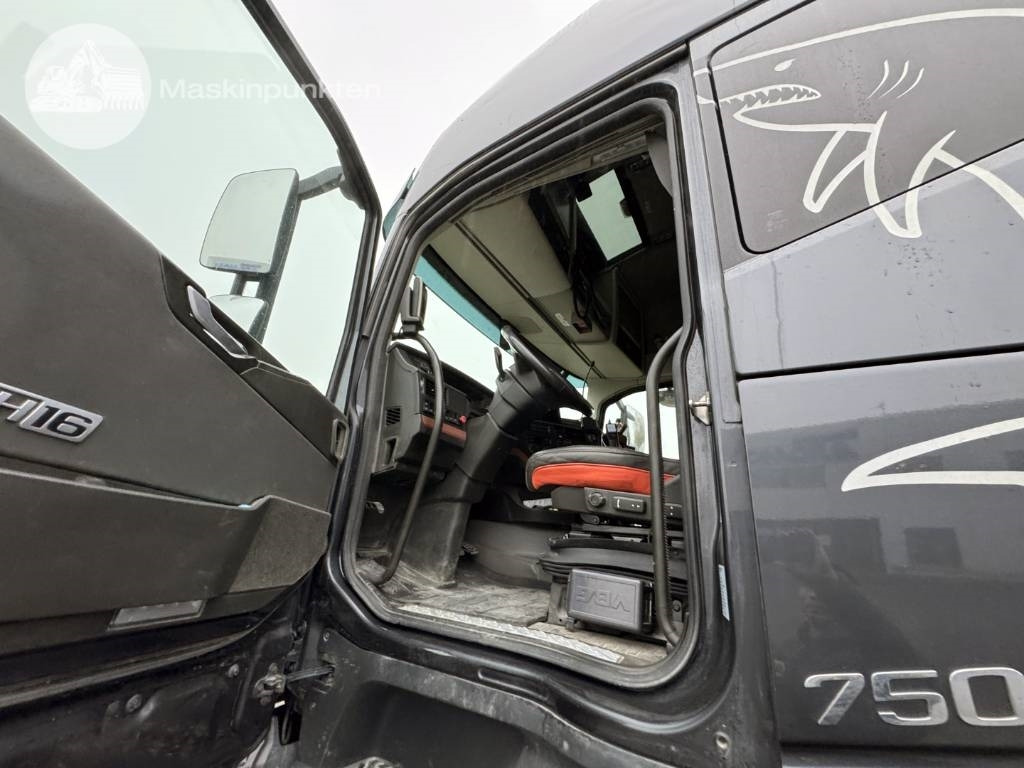 Camión volquete Volvo FH 16 750: foto 30 Camión volquete Volvo FH 16 750: foto 30