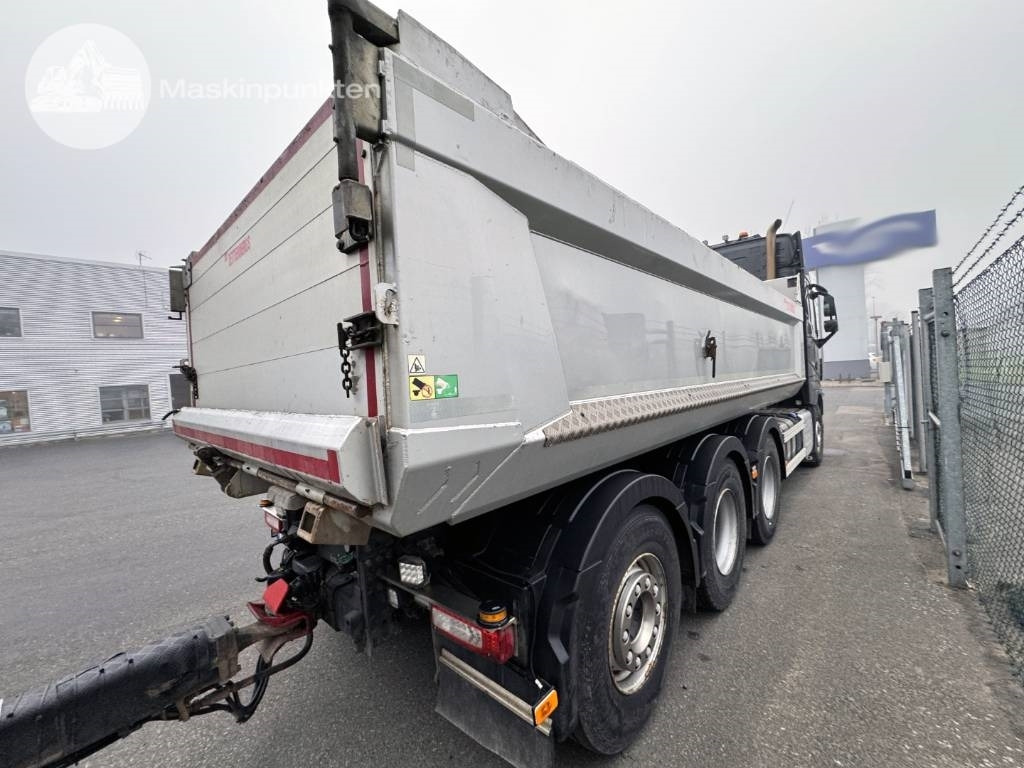 Volvo FH 16 750 - Camión volquete: foto 4 Volvo FH 16 750 - Camión volquete: foto 4