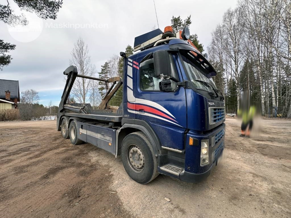 Volvo FM 12 420 LAXO Liftdumper + lastväxlare + flak - Camión portacontenedor de cadenas: foto 3 Volvo FM 12 420 LAXO Liftdumper + lastväxlare + flak - Camión portacontenedor de cadenas: foto 3
