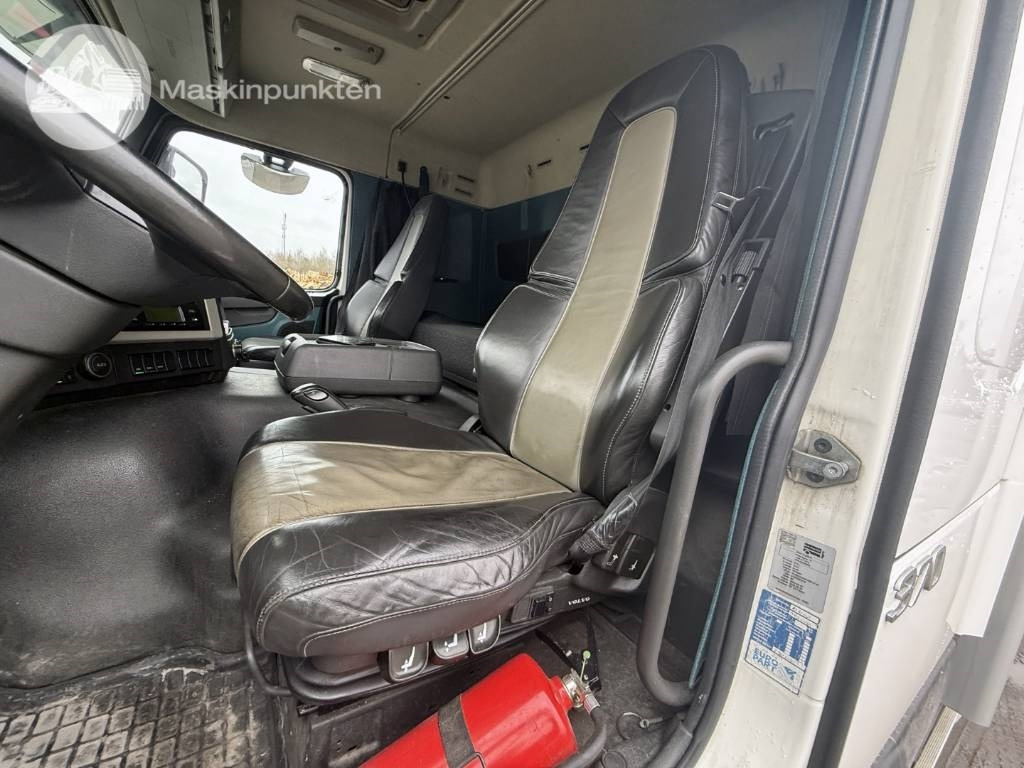 Camión frigorífico Volvo FM 370: foto 15