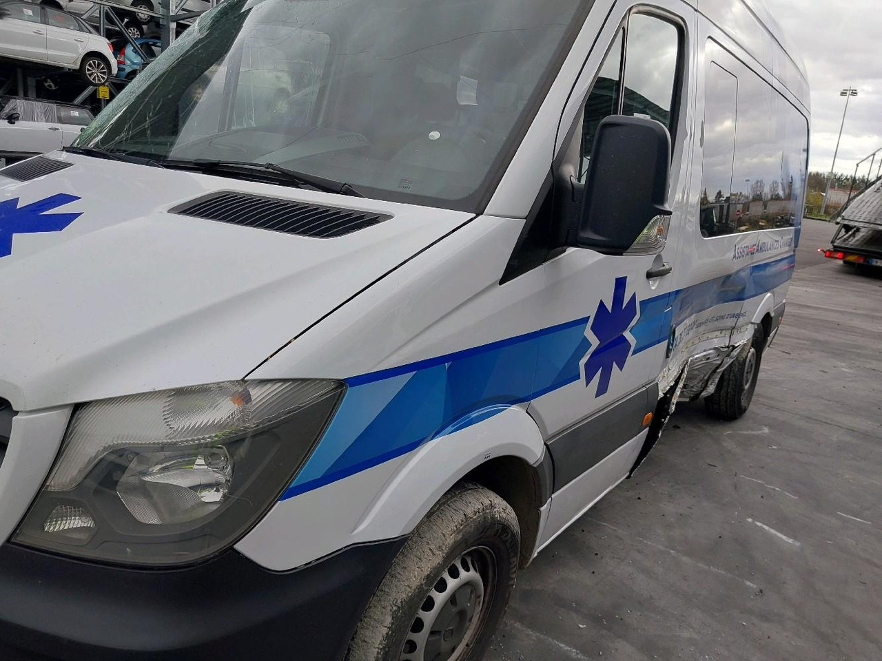 Ambulancia MERCEDES SPRINTER II 313 2.2 CDI 130: foto 9