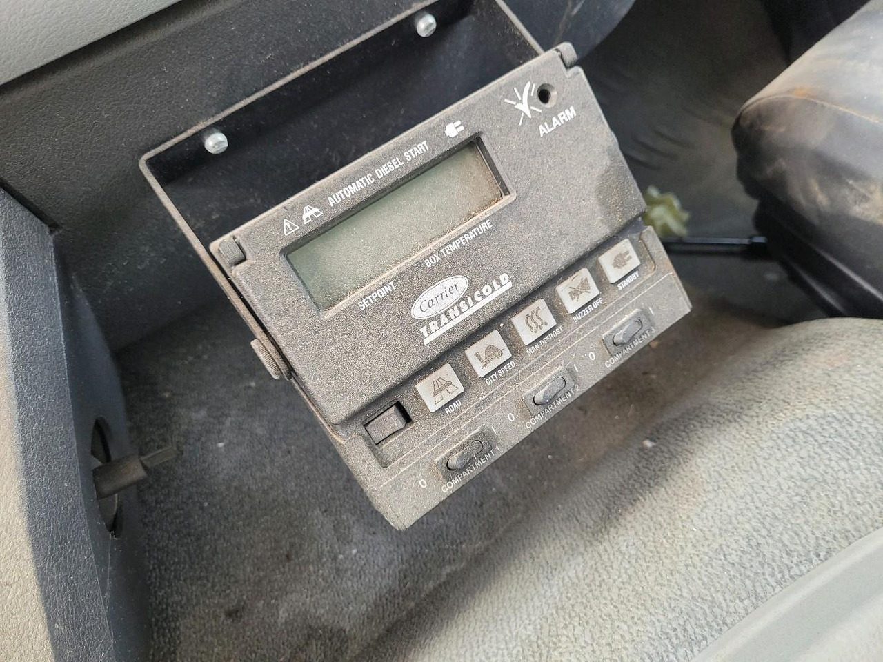 Camión chasis RENAULT D12: foto 18