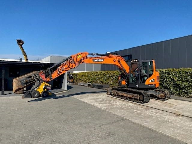 Excavadora de cadenas Doosan DX 140 LCR-5: foto 10