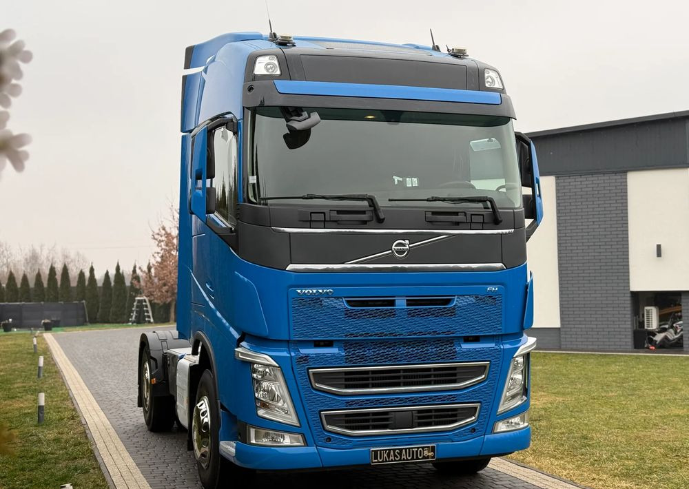 Volvo FH 500 HYDRAULIKA - Cabeza tractora: foto 3 Volvo FH 500 HYDRAULIKA - Cabeza tractora: foto 3