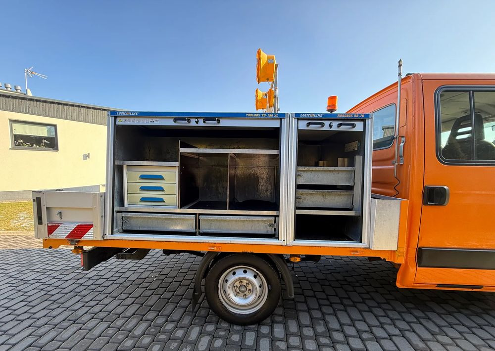 Iveco DAILY 35S13 - Furgoneta con lona: foto 5 Iveco DAILY 35S13 - Furgoneta con lona: foto 5