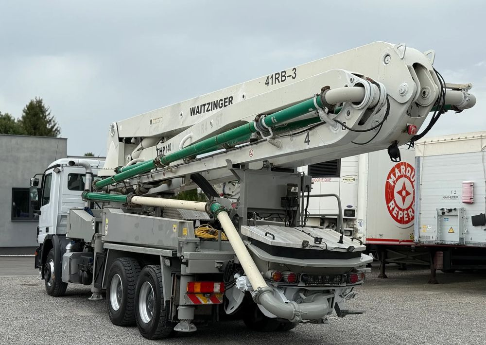 Mercedes-Benz ACTROS 2636 6X4 36 M WAITZINGER - Bomba de hormigón: foto 5 Mercedes-Benz ACTROS 2636 6X4 36 M WAITZINGER - Bomba de hormigón: foto 5