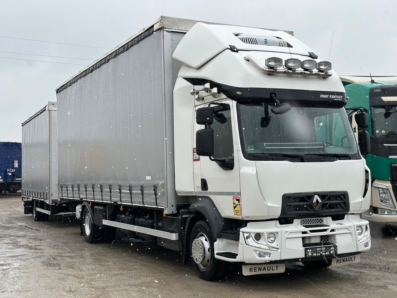 Renault D14 MANUAL AIR CONDITIONIG - Camión lona: foto 3 Renault D14 MANUAL AIR CONDITIONIG - Camión lona: foto 3