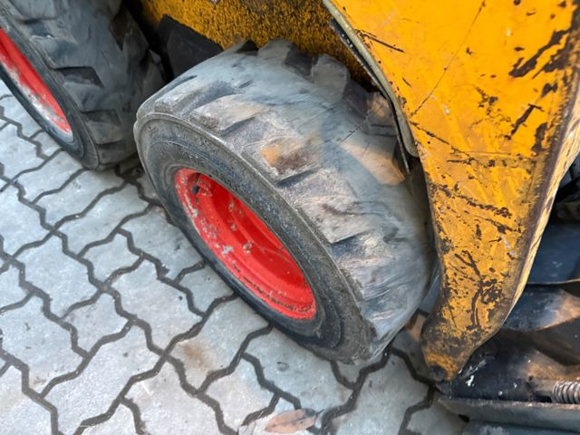 Cargadora de ruedas Bobcat S70 / 2016 BJ / 1.446 H: foto 19 Cargadora de ruedas Bobcat S70 / 2016 BJ / 1.446 H: foto 19