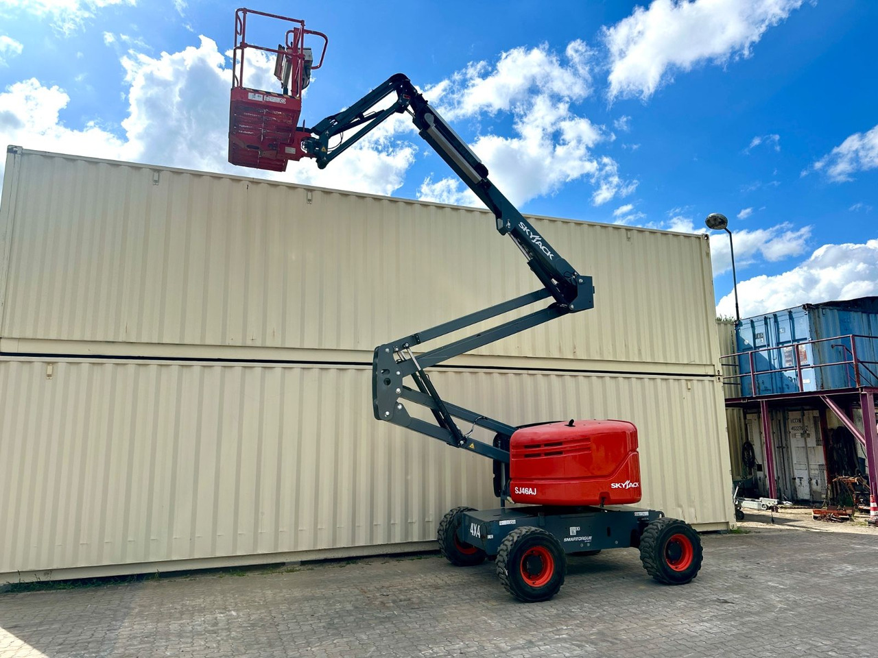 Skyjack SJ46AJ 4x4 Diesel / 636 H / 16 Meter - Camión con plataforma elevadora: foto 2 Skyjack SJ46AJ 4x4 Diesel / 636 H / 16 Meter - Camión con plataforma elevadora: foto 2