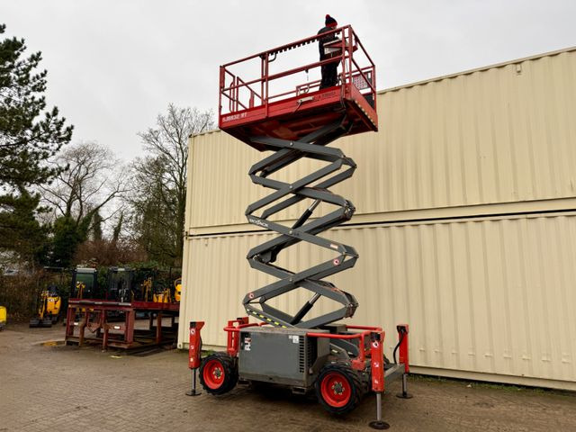 Plataforma de tijeras Skyjack SJ6832RT 4x4 Diesel, 11.8 Meter, 1.592 H: foto 6 Plataforma de tijeras Skyjack SJ6832RT 4x4 Diesel, 11.8 Meter, 1.592 H: foto 6