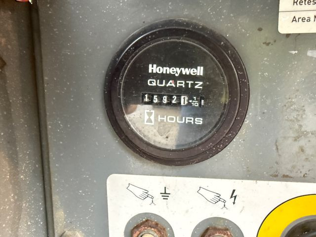 Plataforma de tijeras Skyjack SJ6832RT 4x4 Diesel, 11.8 Meter, 1.592 H: foto 15 Plataforma de tijeras Skyjack SJ6832RT 4x4 Diesel, 11.8 Meter, 1.592 H: foto 15