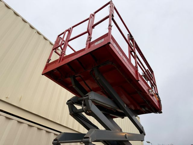 Plataforma de tijeras Skyjack SJ6832RT 4x4 Diesel, 11.8 Meter, 1.592 H: foto 22 Plataforma de tijeras Skyjack SJ6832RT 4x4 Diesel, 11.8 Meter, 1.592 H: foto 22