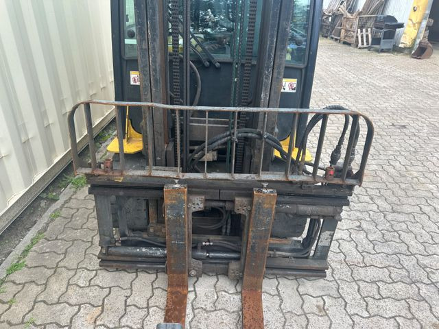 Carretilla elevadora eléctrica Yale ERP30VL / Seitenschieber + Zinkenverstellung: foto 9