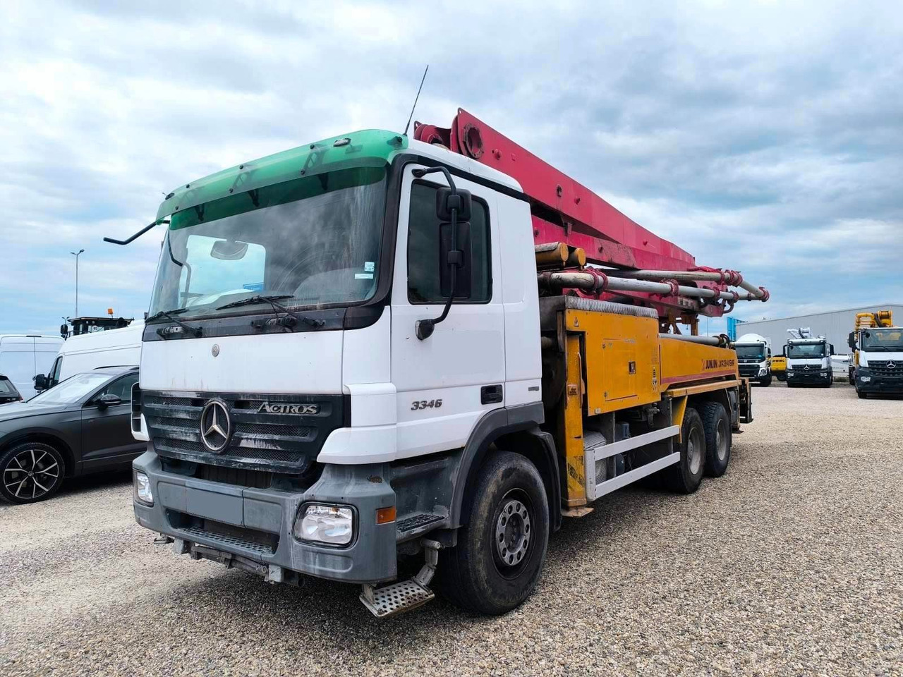 Mercedes-Benz ACTROS 3341 JUNJIN JXR 38-4 - Bomba de hormigón: foto 3 Mercedes-Benz ACTROS 3341 JUNJIN JXR 38-4 - Bomba de hormigón: foto 3