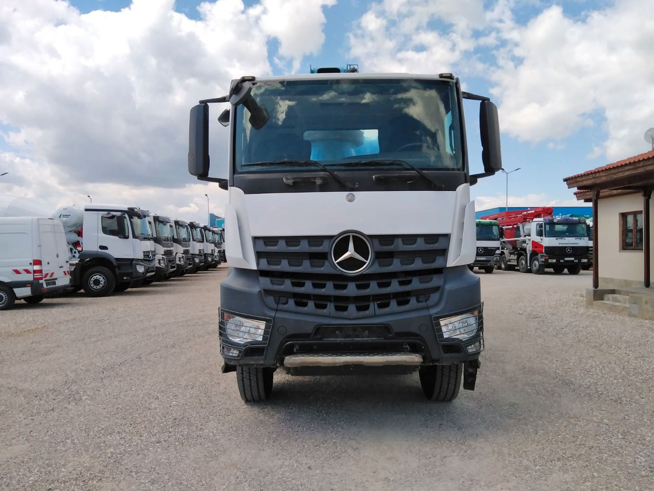 Mercedes-Benz AROCS 4140 CIFA MAGNUM MK28.4L 8X6 - Bomba de hormigón: foto 2 Mercedes-Benz AROCS 4140 CIFA MAGNUM MK28.4L 8X6 - Bomba de hormigón: foto 2