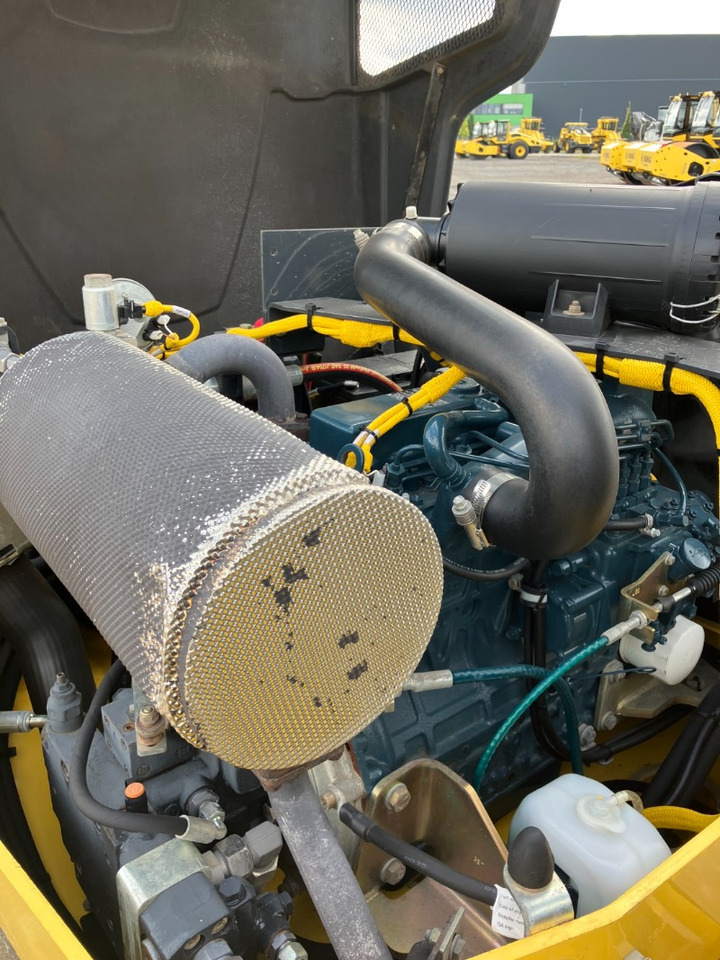 Leasing de BOMAG DE BW 135 AD-5  Stage IIIa/Tier 4i BOMAG DE BW 135 AD-5  Stage IIIa/Tier 4i: foto 10