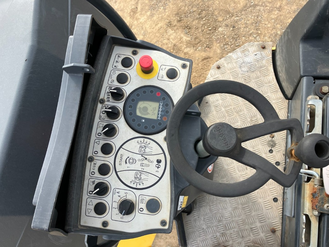 Leasing de BOMAG DE BW 135 AD-5  Stage IIIa/Tier 4i BOMAG DE BW 135 AD-5  Stage IIIa/Tier 4i: foto 6