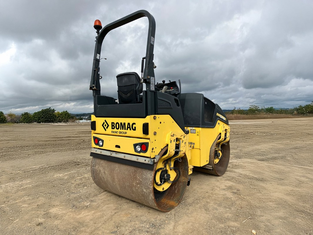 Leasing de BOMAG DE BW 135 AD-5  Stage IIIa/Tier 4i BOMAG DE BW 135 AD-5  Stage IIIa/Tier 4i: foto 19