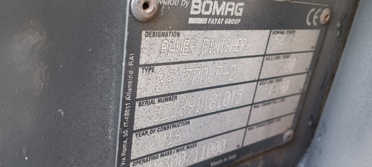 BOMAG IT BF 300 P-2 S340-2 TV Stage IIIb/Tier 4f - Pavimentadora de asfalto: foto 2 BOMAG IT BF 300 P-2 S340-2 TV Stage IIIb/Tier 4f - Pavimentadora de asfalto: foto 2