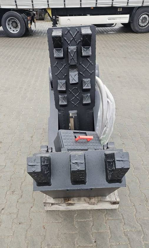 Szczęka krusząca Jisan do koparki 20-35 t JSP220C - Cizalla de demolición: foto 3 Szczęka krusząca Jisan do koparki 20-35 t JSP220C - Cizalla de demolición: foto 3