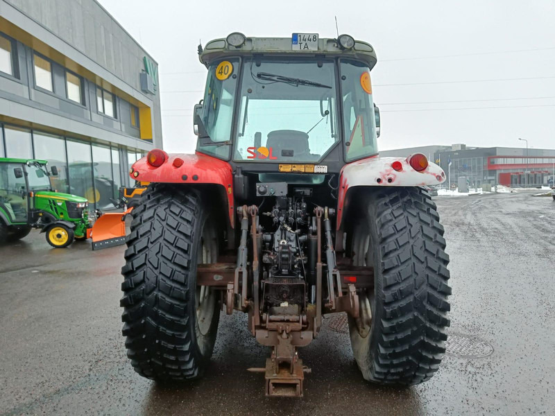 Massey Ferguson 5465 - Tractor: foto 3 Massey Ferguson 5465 - Tractor: foto 3
