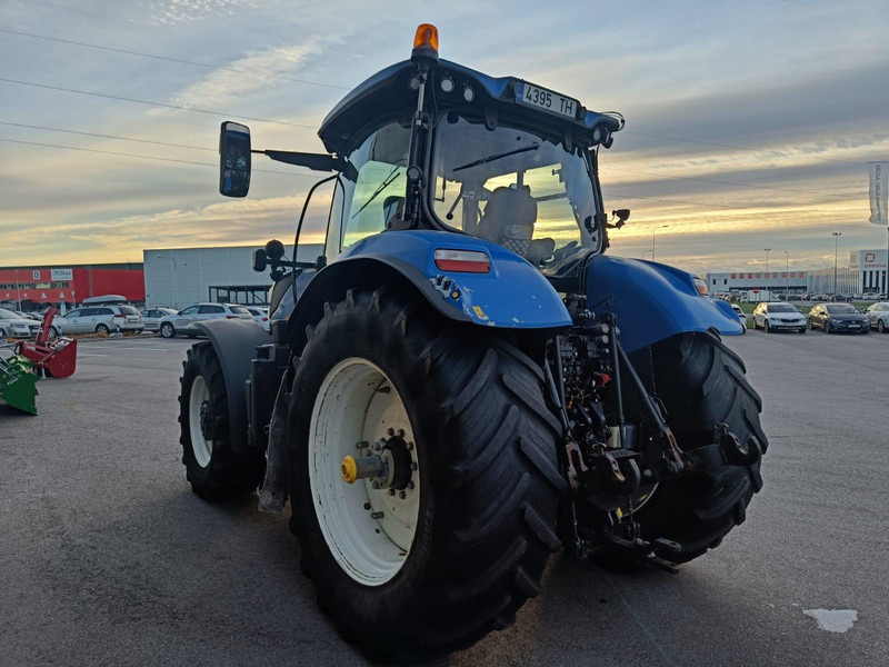 New Holland T7.270 AC - Tractor: foto 5 New Holland T7.270 AC - Tractor: foto 5