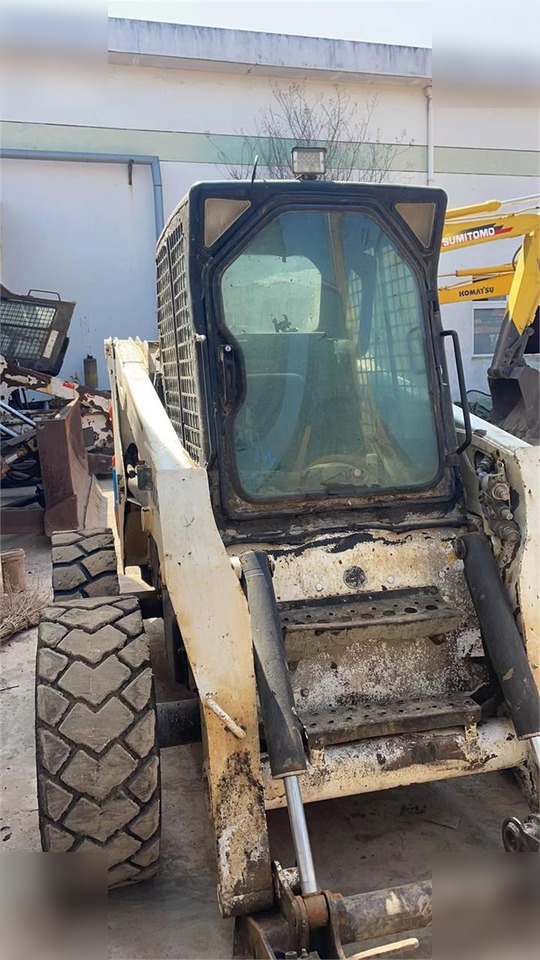 BOBCAT S220 - Minicargadora: foto 2 BOBCAT S220 - Minicargadora: foto 2