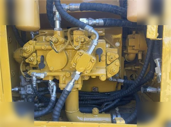 Excavadora de cadenas CATERPILLAR 312D: foto 10