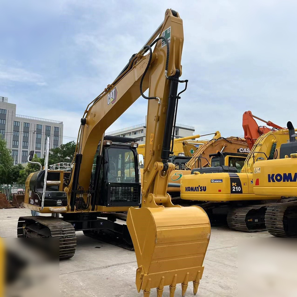 CATERPILLAR 313D2 GC - Excavadora de cadenas: foto 3 CATERPILLAR 313D2 GC - Excavadora de cadenas: foto 3