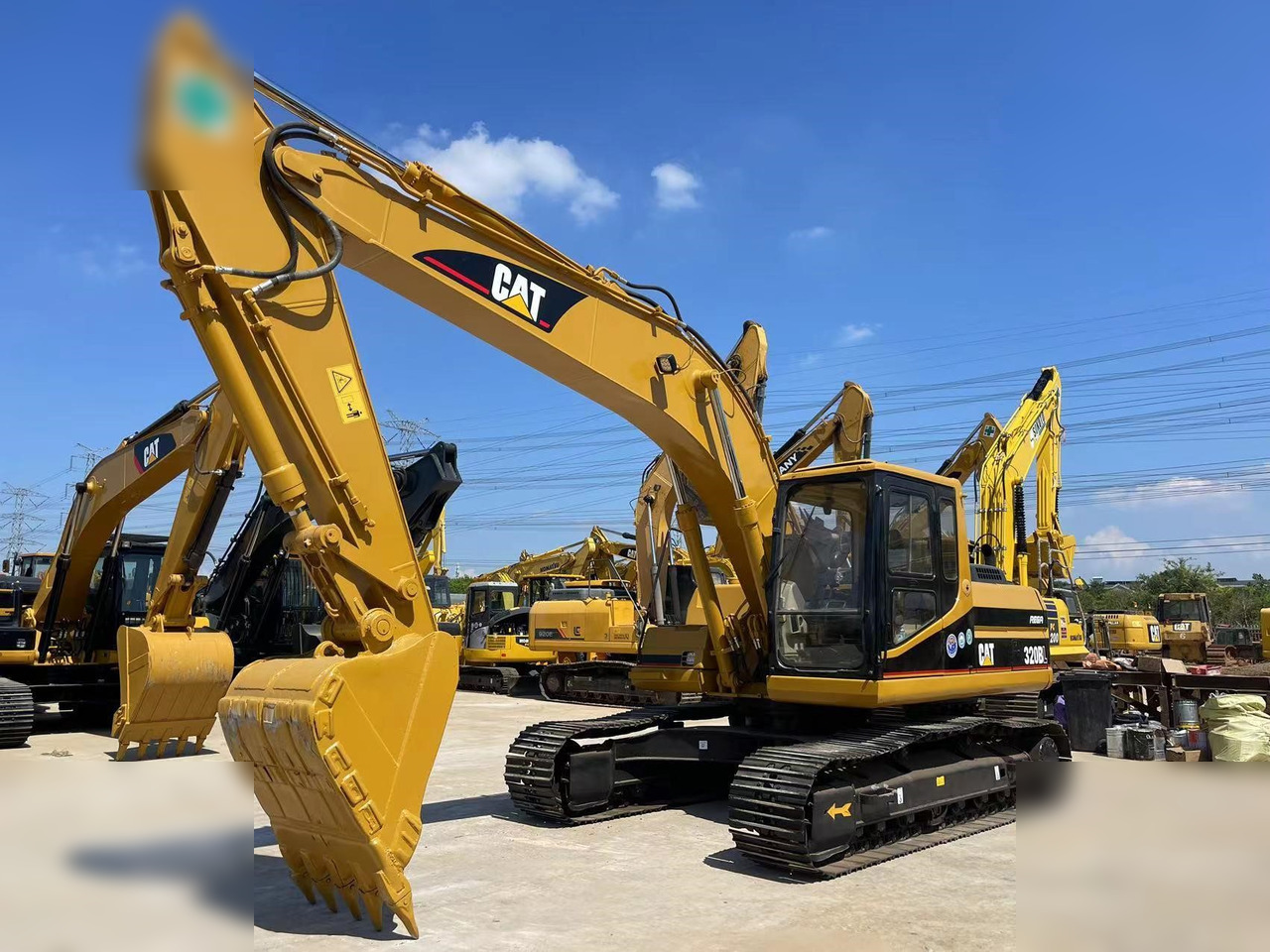 CATERPILLAR 320BL - Excavadora de cadenas: foto 3 CATERPILLAR 320BL - Excavadora de cadenas: foto 3