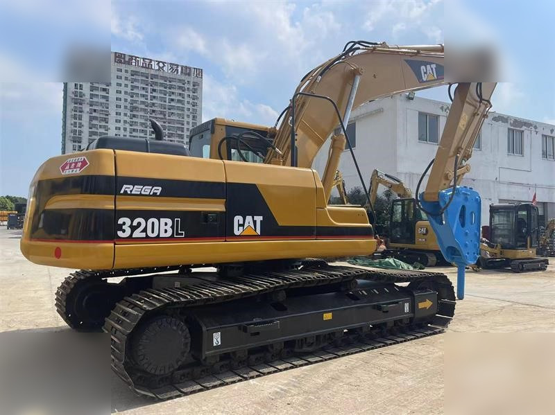 CATERPILLAR 320BL - Excavadora de cadenas: foto 3 CATERPILLAR 320BL - Excavadora de cadenas: foto 3