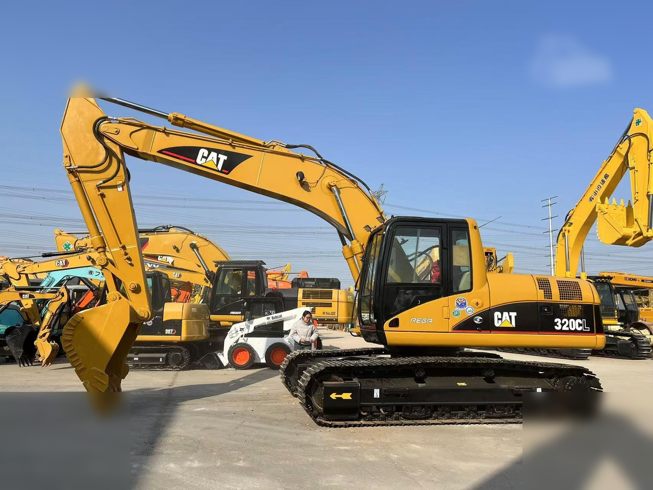 CATERPILLAR 320CL - Excavadora de cadenas: foto 1 CATERPILLAR 320CL - Excavadora de cadenas: foto 1
