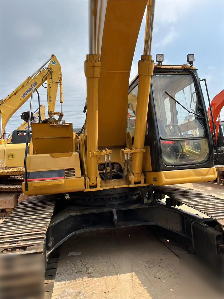 CATERPILLAR 325BL - Excavadora de cadenas: foto 2 CATERPILLAR 325BL - Excavadora de cadenas: foto 2