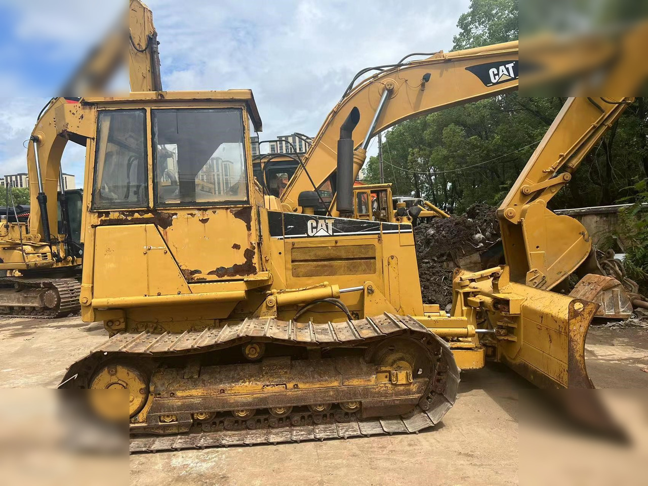 CATERPILLAR D5C - Bulldozer: foto 1 CATERPILLAR D5C - Bulldozer: foto 1