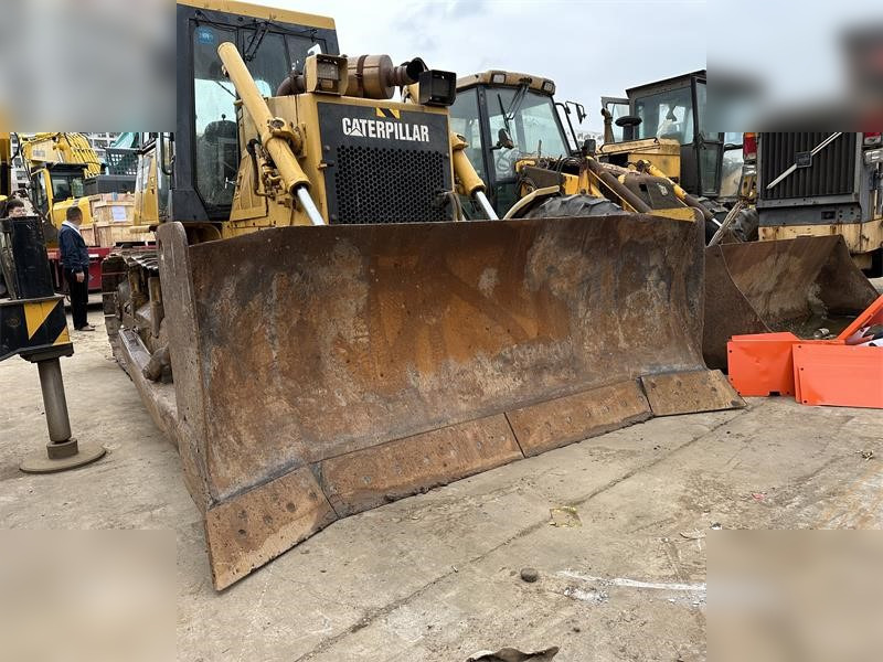 CATERPILLAR D6G2 XL - Bulldozer: foto 2 CATERPILLAR D6G2 XL - Bulldozer: foto 2