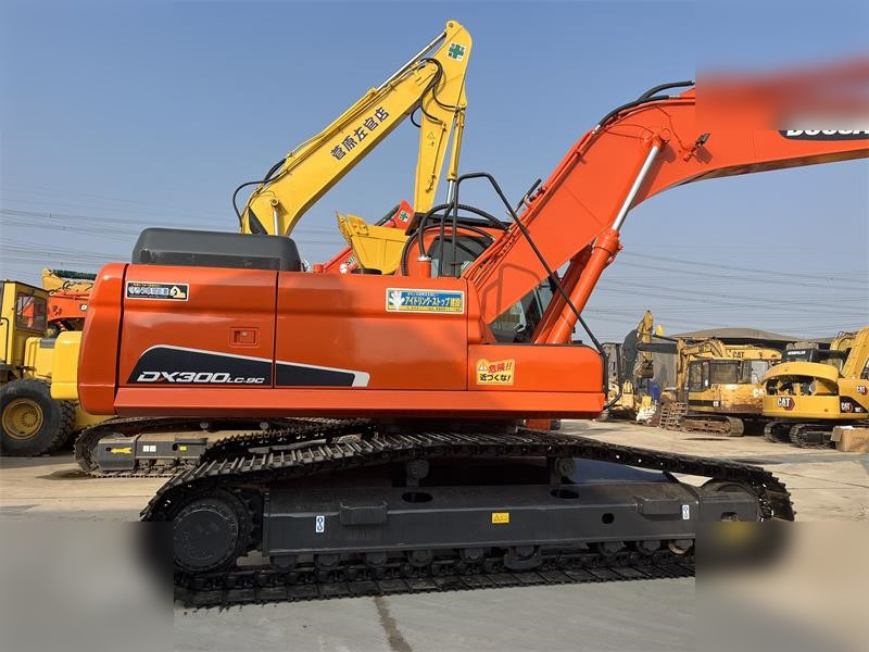 DOOSAN DX300 LC-9C - Excavadora de cadenas: foto 4 DOOSAN DX300 LC-9C - Excavadora de cadenas: foto 4