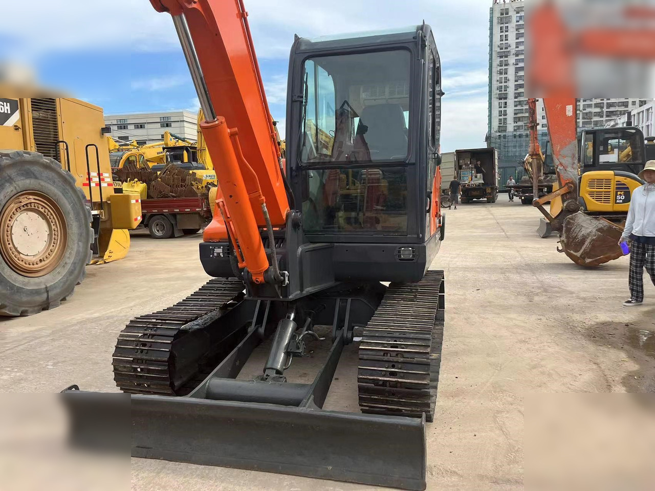 DOOSAN DX60-9C - Excavadora de cadenas: foto 5 DOOSAN DX60-9C - Excavadora de cadenas: foto 5