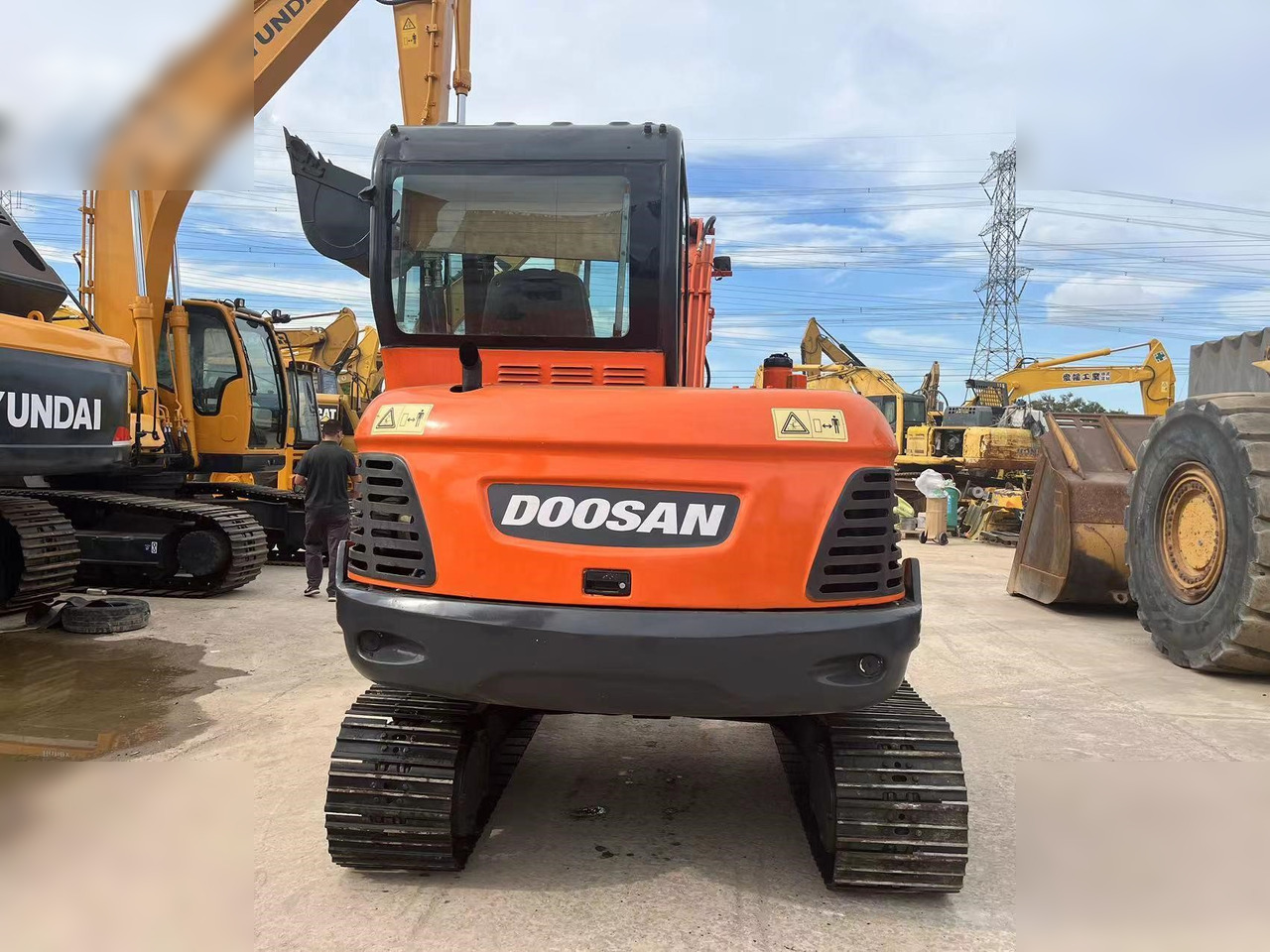 DOOSAN DX60-9C - Excavadora de cadenas: foto 4 DOOSAN DX60-9C - Excavadora de cadenas: foto 4