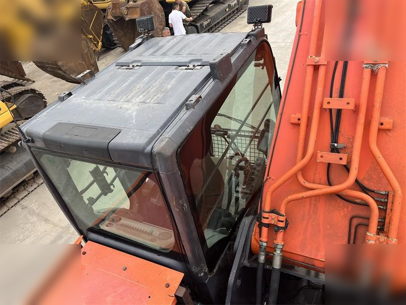 HITACHI ZX350H-5G - Excavadora de cadenas: foto 3 HITACHI ZX350H-5G - Excavadora de cadenas: foto 3