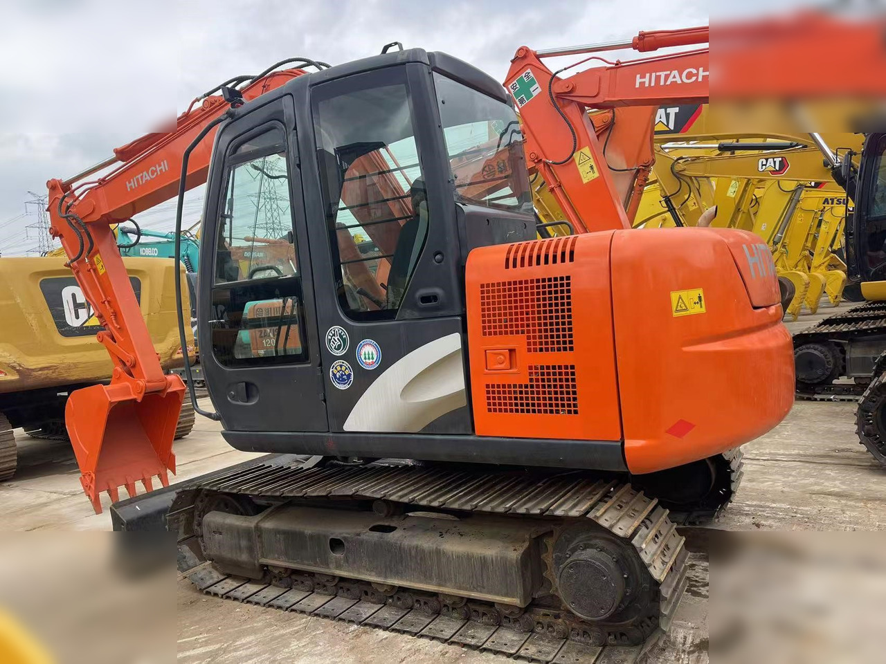 HITACHI ZX70-5G - Excavadora de cadenas: foto 3 HITACHI ZX70-5G - Excavadora de cadenas: foto 3