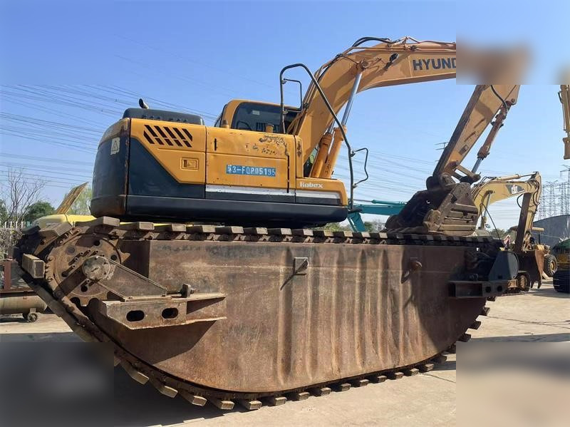 HYUNDAI ROBEX 150 LC-9 - Excavadora de cadenas: foto 1 HYUNDAI ROBEX 150 LC-9 - Excavadora de cadenas: foto 1