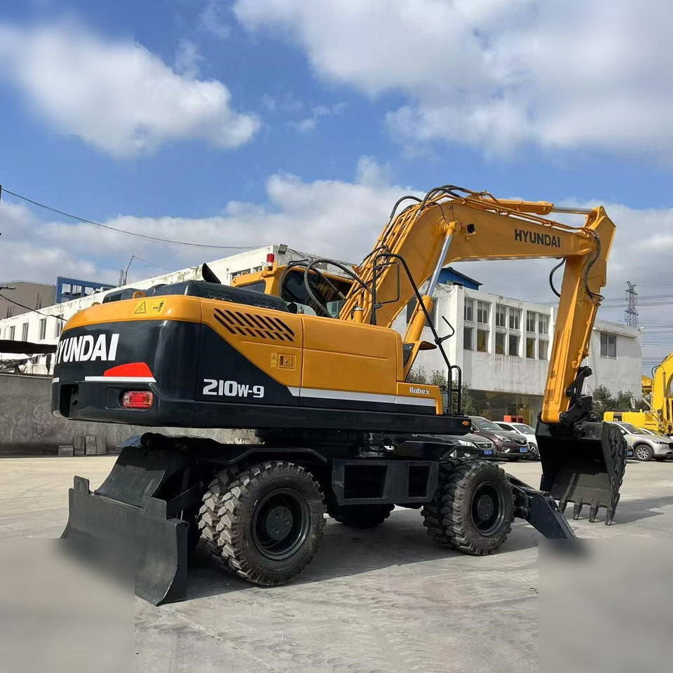 HYUNDAI ROBEX 210W-9 - Excavadora de ruedas: foto 5 HYUNDAI ROBEX 210W-9 - Excavadora de ruedas: foto 5