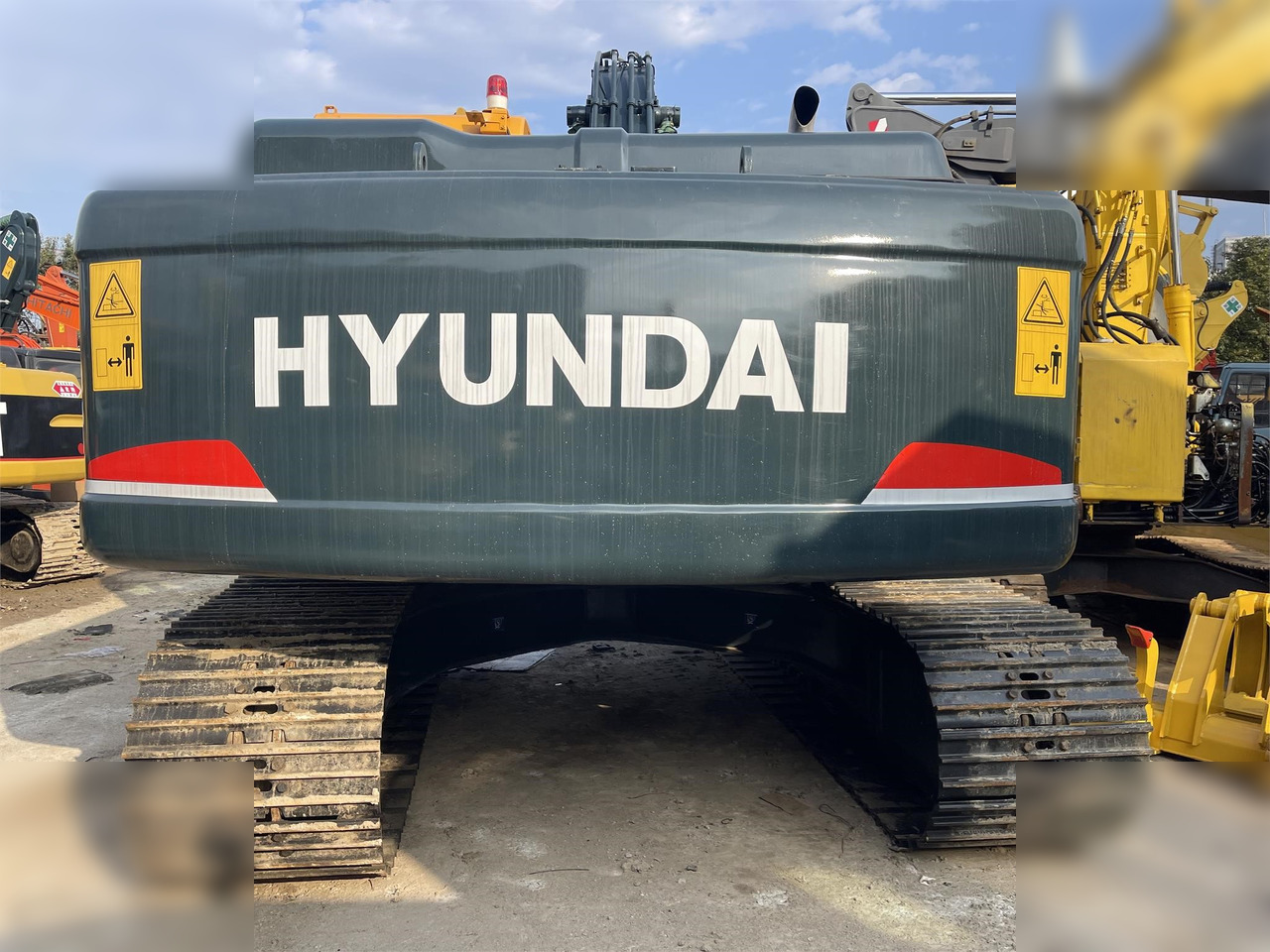HYUNDAI ROBEX 220 LC-9S - Excavadora de cadenas: foto 2 HYUNDAI ROBEX 220 LC-9S - Excavadora de cadenas: foto 2