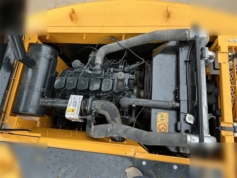 Excavadora de cadenas HYUNDAI ROBEX 220 LC-9S: foto 10